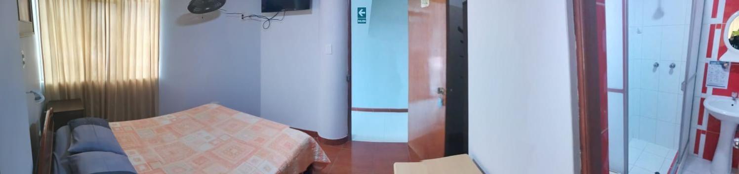 Hostal Puerto Ingles 일로 외부 사진